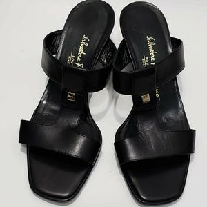 Boutique italy Salvatore Ferragamo block heels